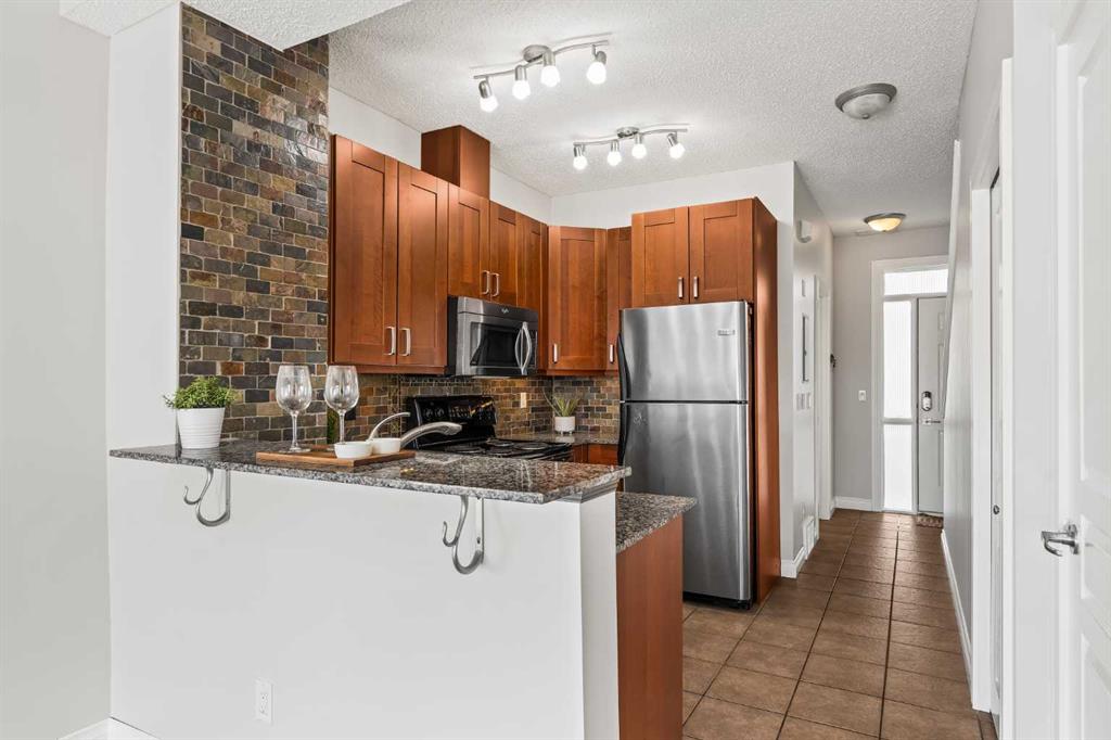 Picture for 20, 117 Rockyledge View NW