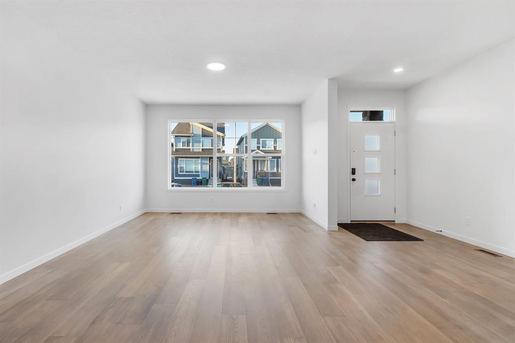 Picture for 317 Midgrove Link SW