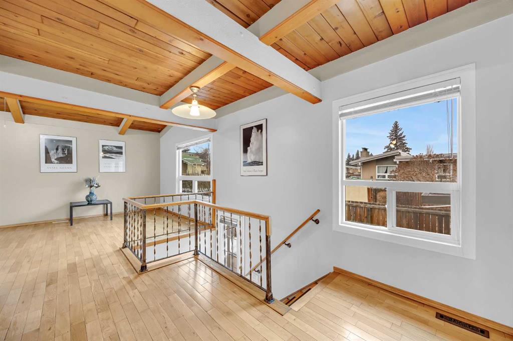 Picture for 704, 11010 Bonaventure Drive SE