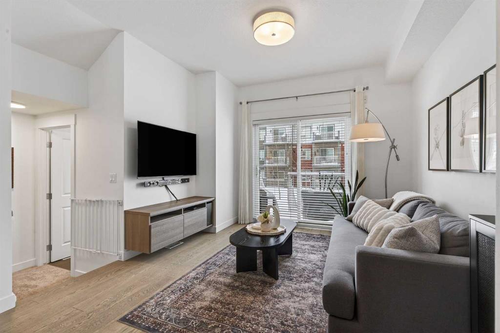 Picture for 2105, 5305 32 Avenue SW