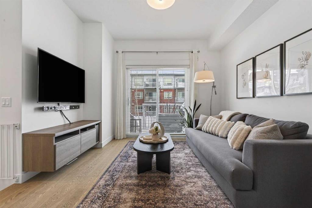 Picture for 2105, 5305 32 Avenue SW