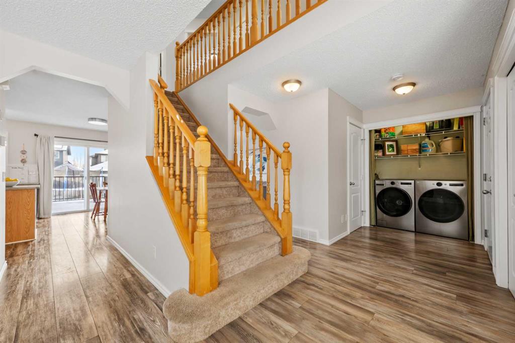 Picture for 8 Chapalina Crescent SE