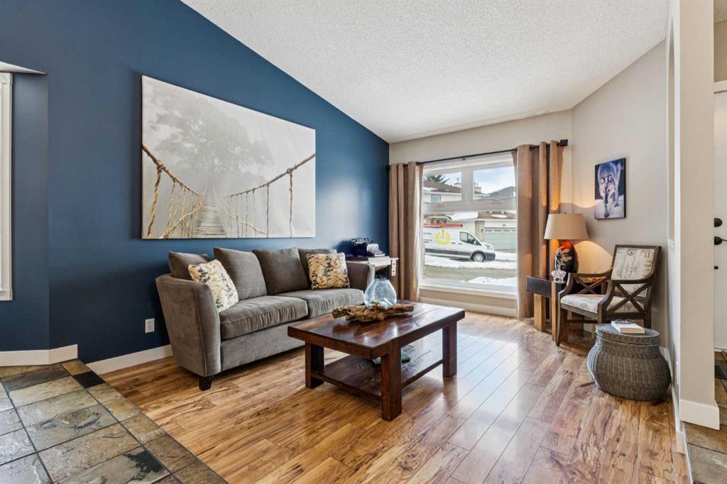 Picture for 319 Diamond Court SE