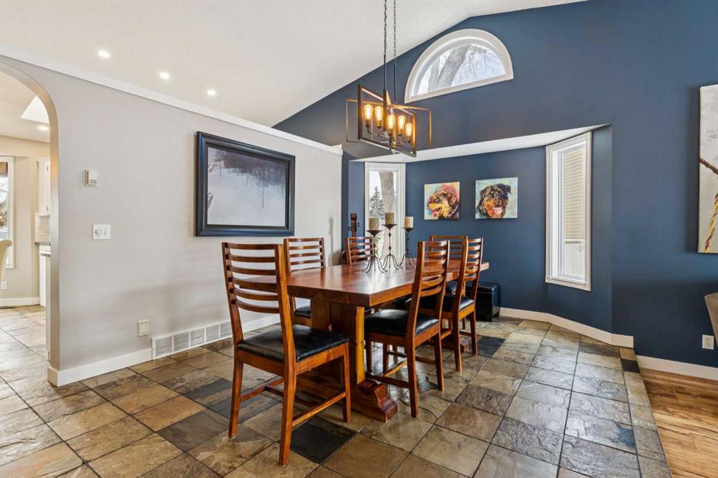 Picture for 319 Diamond Court SE