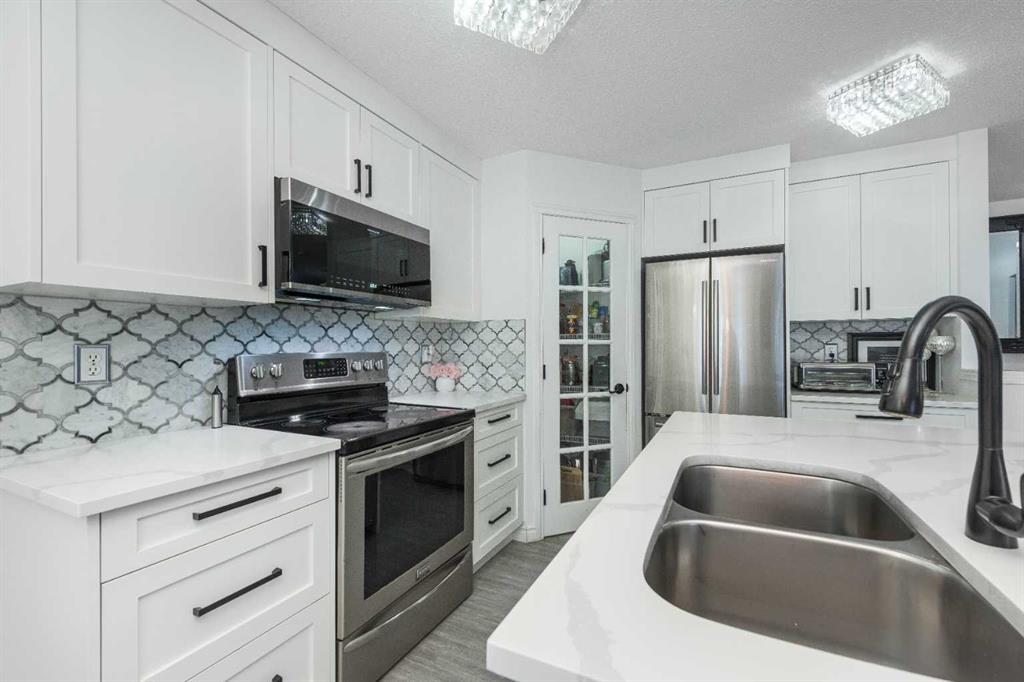 Picture for 8430 saddleridge Drive NE