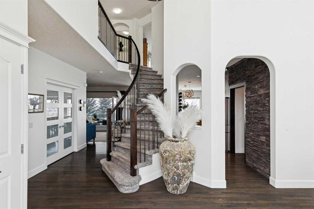 Picture for 129 Mt Douglas Circle SE