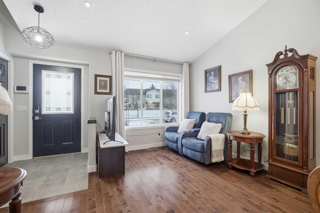 Picture for 912 Silver Creek Drive NW