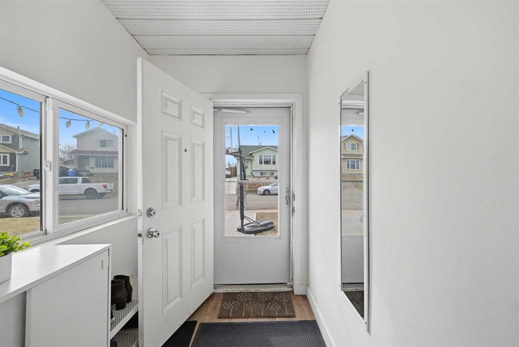 Picture for 172 Castlebrook Road NE