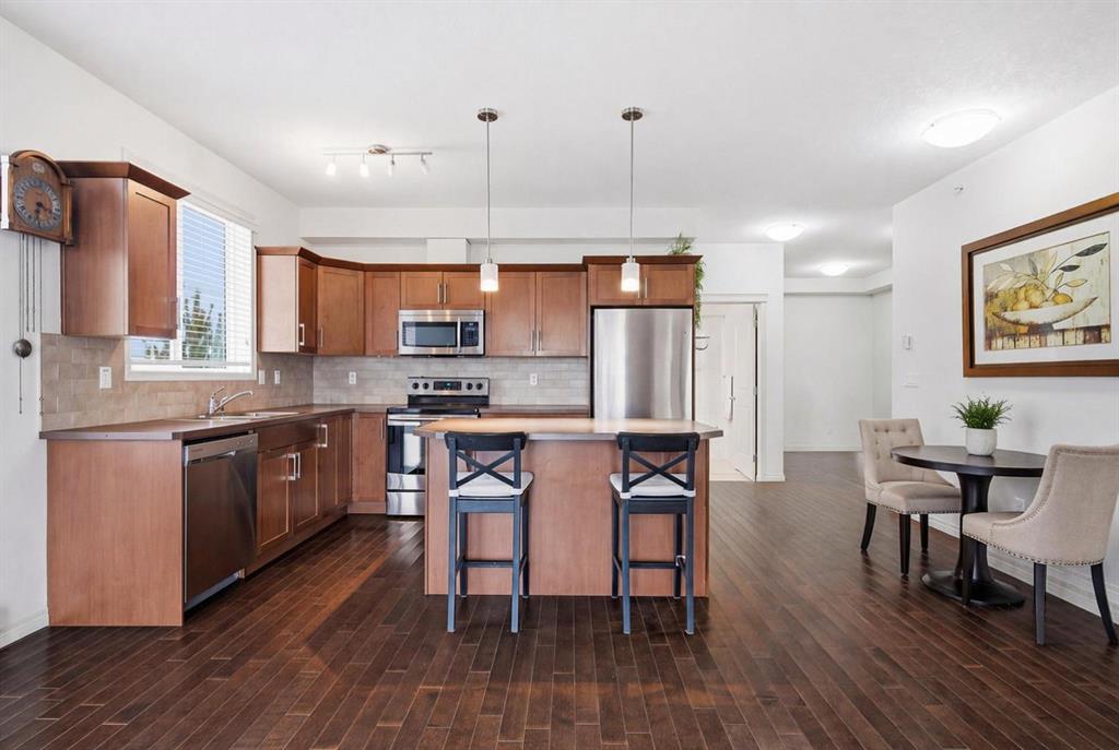 Picture for 412, 304 Cranberry Park SE