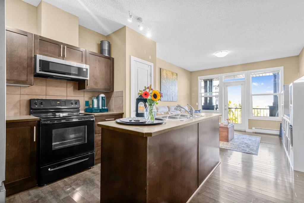 Picture for 306, 10 Panatella Road NW