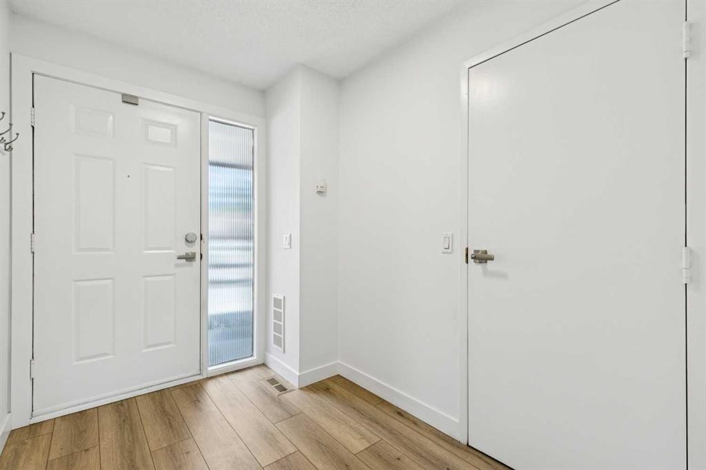 Picture for 74 Glamis Gardens SW