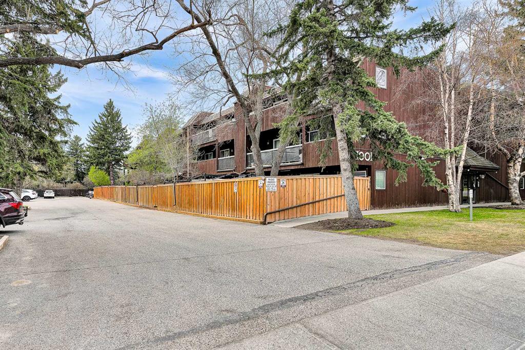 Picture for 305, 1001 68 Avenue SW