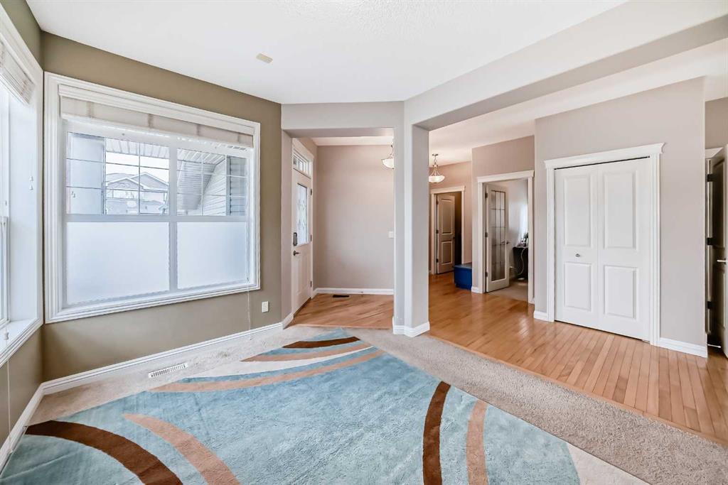 Picture for 51 Royal Oak View NW