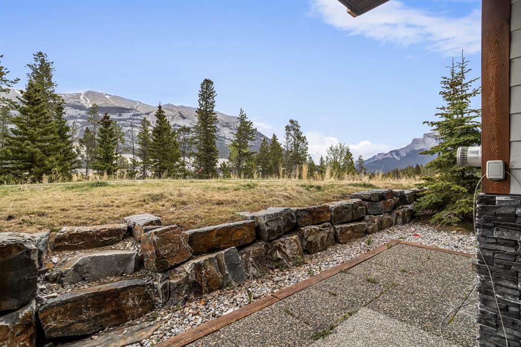 Picture for 303, 102 Stewart Creek  