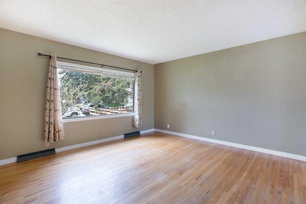 Picture for 920 41 Street SE