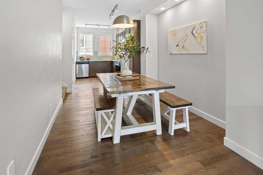 Picture for 8 Sherwood Row NW