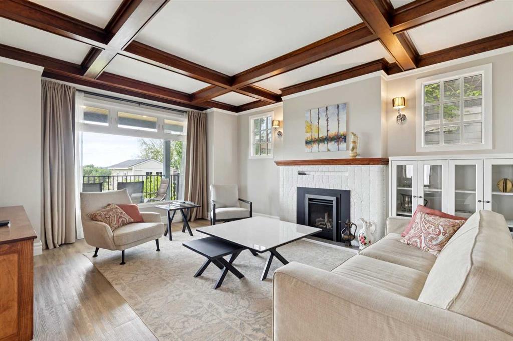 Picture for 1017 38 Avenue SW