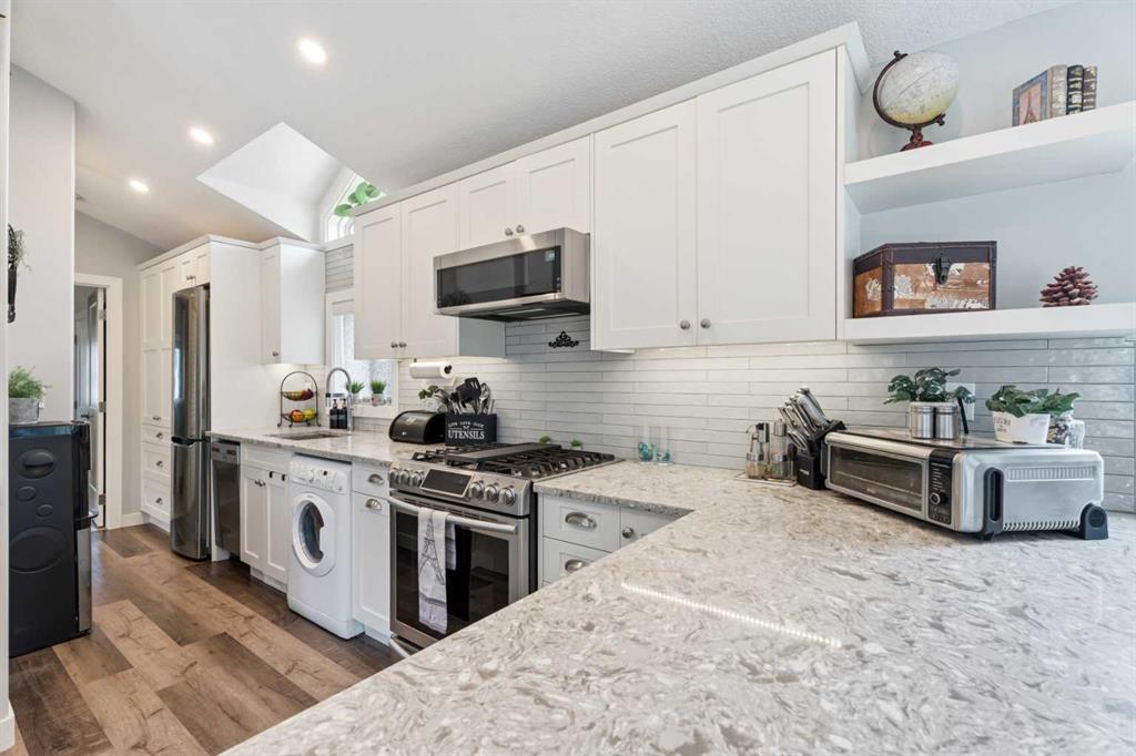 Picture for 21, 370165 79 Street E