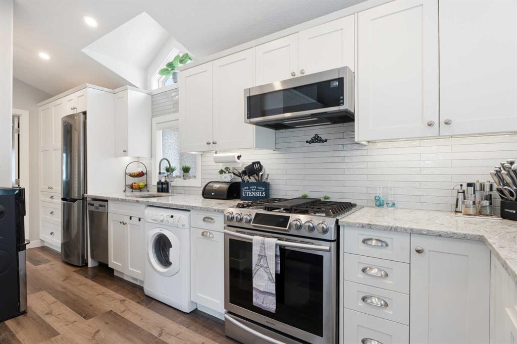Picture for 21, 370165 79 Street E