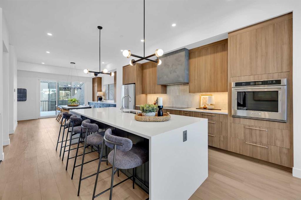 Picture for 124 Greenwich Drive NW