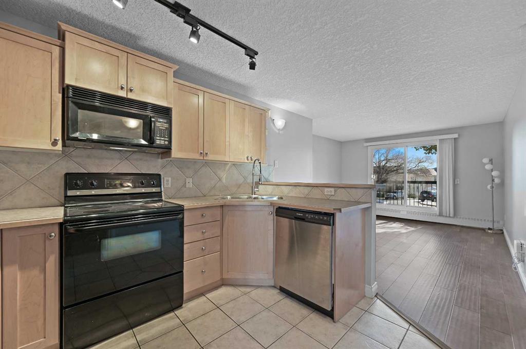 Picture for 305, 60 38A Avenue SW https://www.cirrealty.ca/reb/creb/30/A2266030_12.jpg