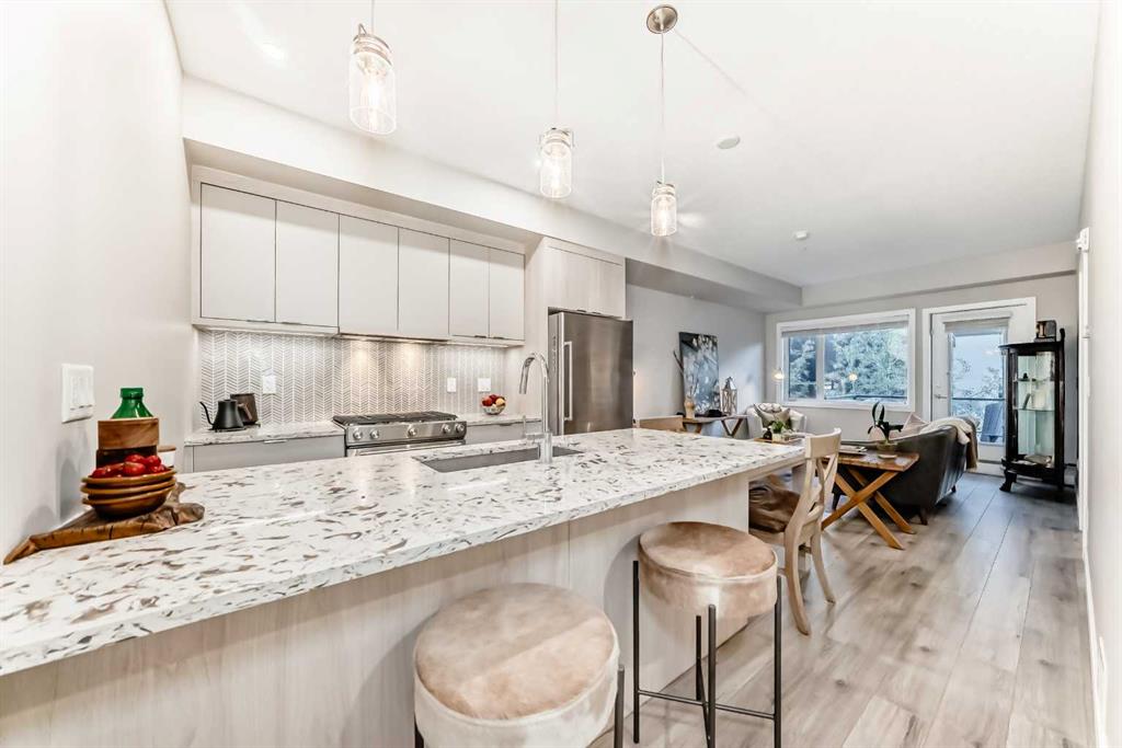 Picture for 311, 3375 15 Street SW https://www.cirrealty.ca/reb/creb/30/A2266230_10.jpg