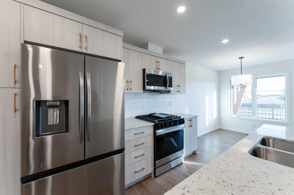 Picture for 1170 148 Avenue NW Picture for 1170 148 Avenue NW