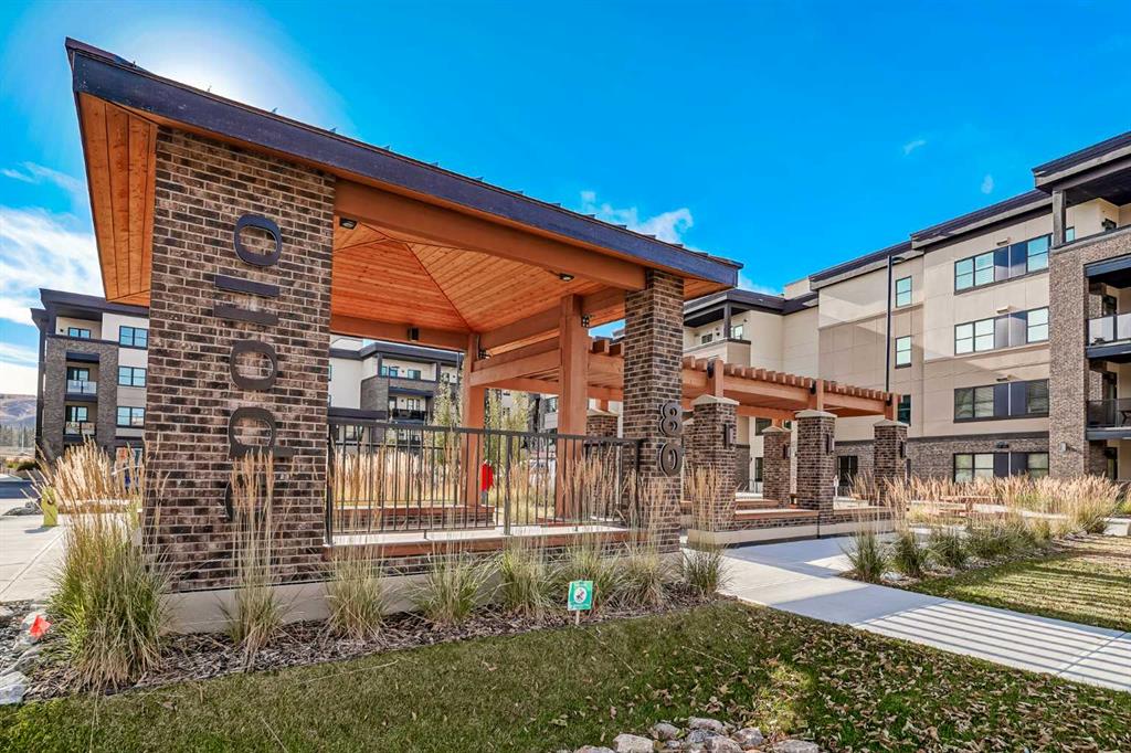 Picture for 2208, 80 Greenbriar Place NW