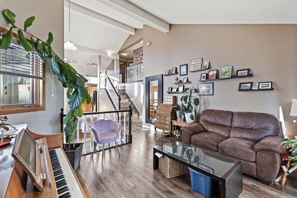 Picture for 123 Mckerrell Crescent SE