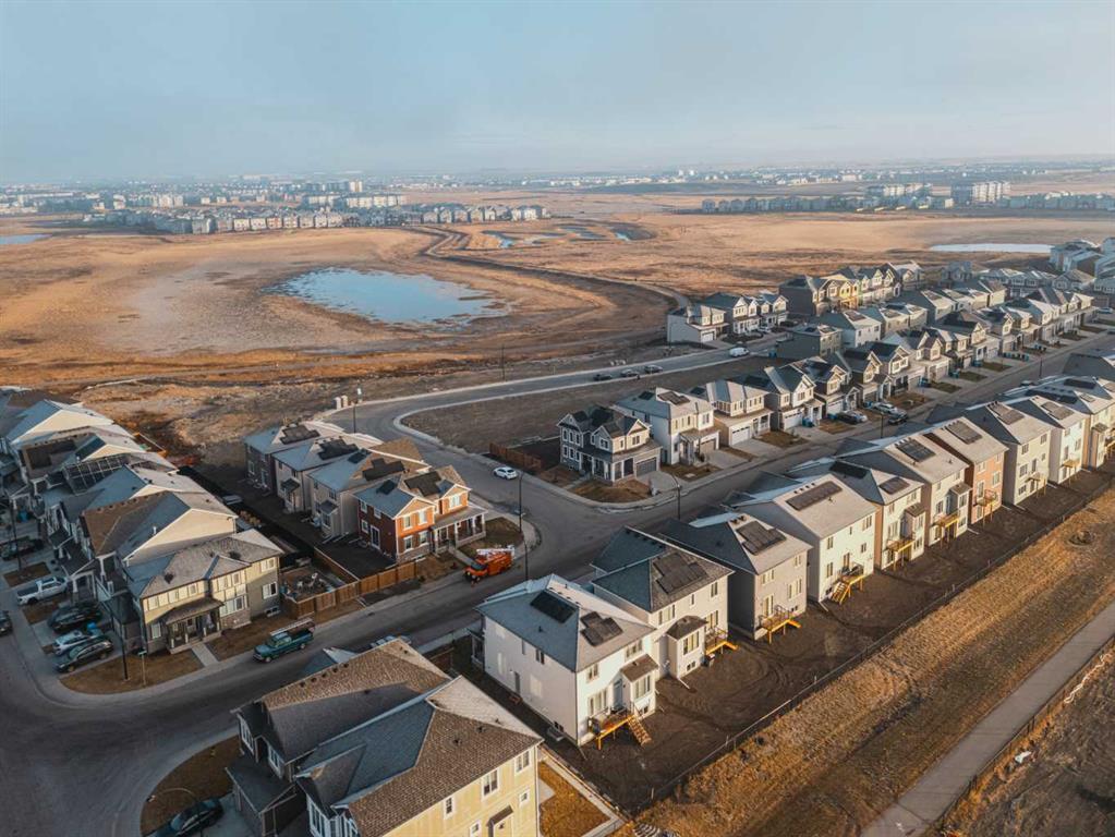 Picture for 12 CITYSIDE Crescent NE