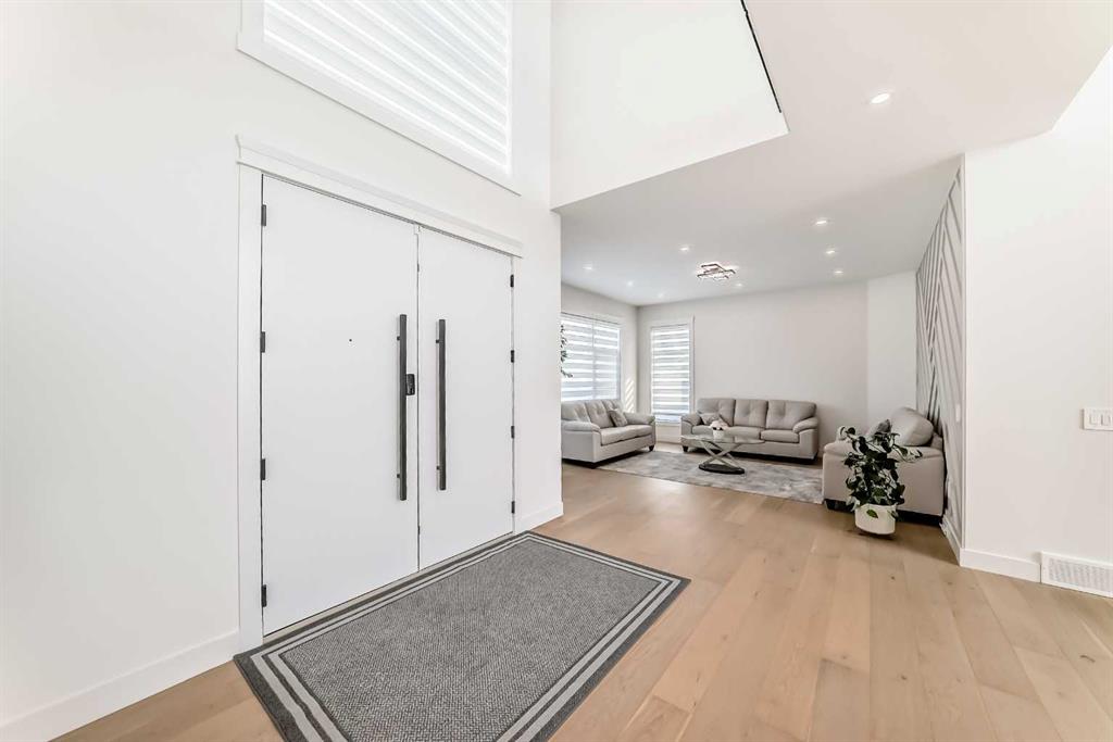 Picture for 13 Trinity Road 