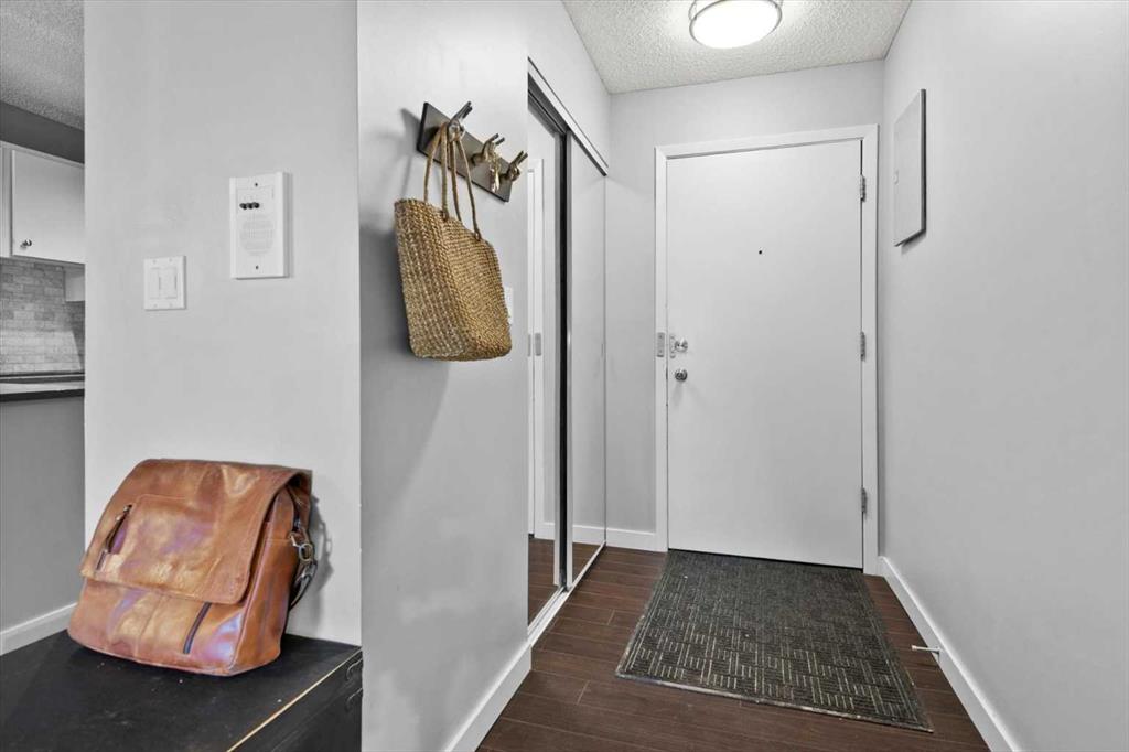 Picture for 205, 1001 68 Avenue SW