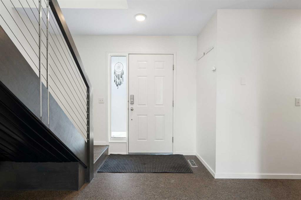 Picture for 201 Harvest Creek Close NE