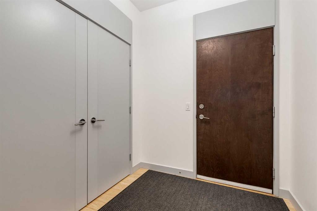 Picture for 403, 2905 16 Street SW