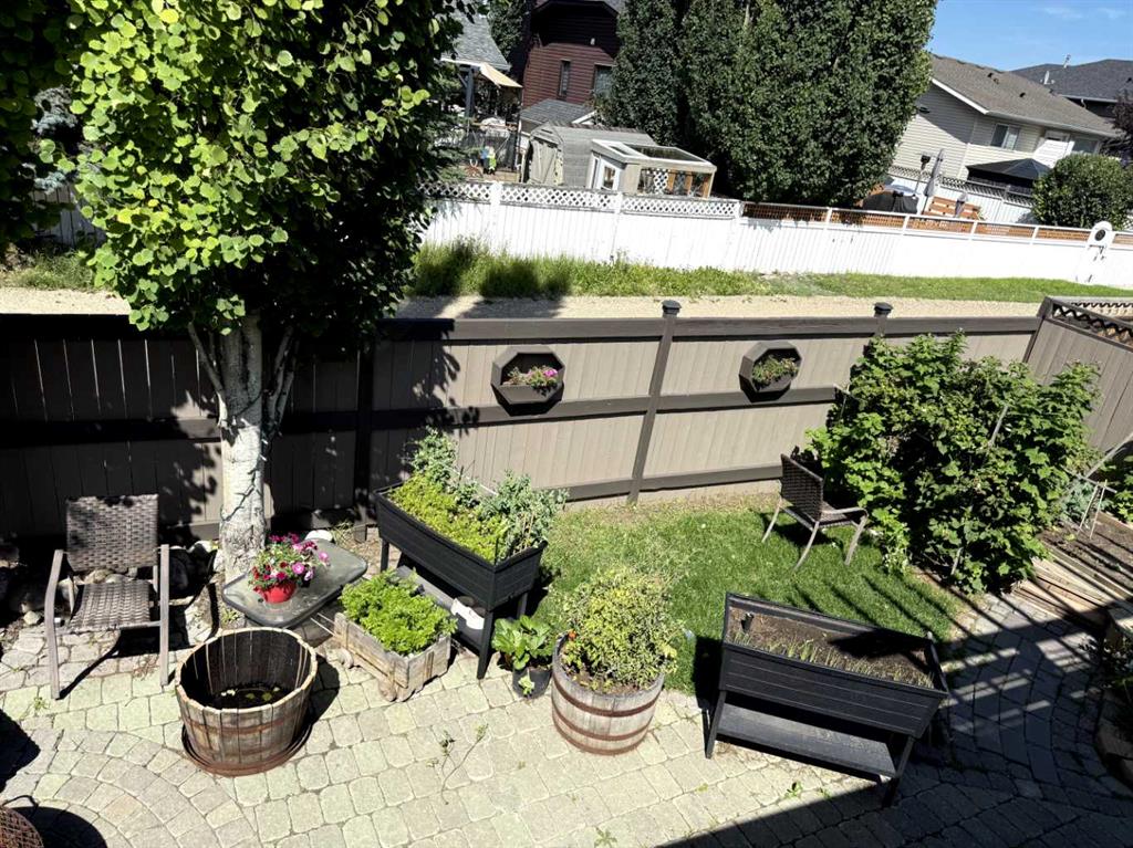 Picture for 1328 Meadowbrook Drive SE