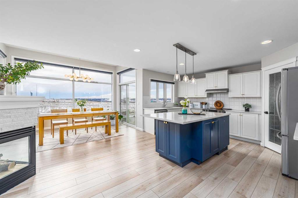 Picture for 33 Royal Crest Terrace NW