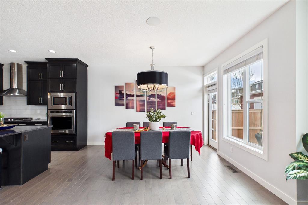 Picture for 29 Evansglen Place NW