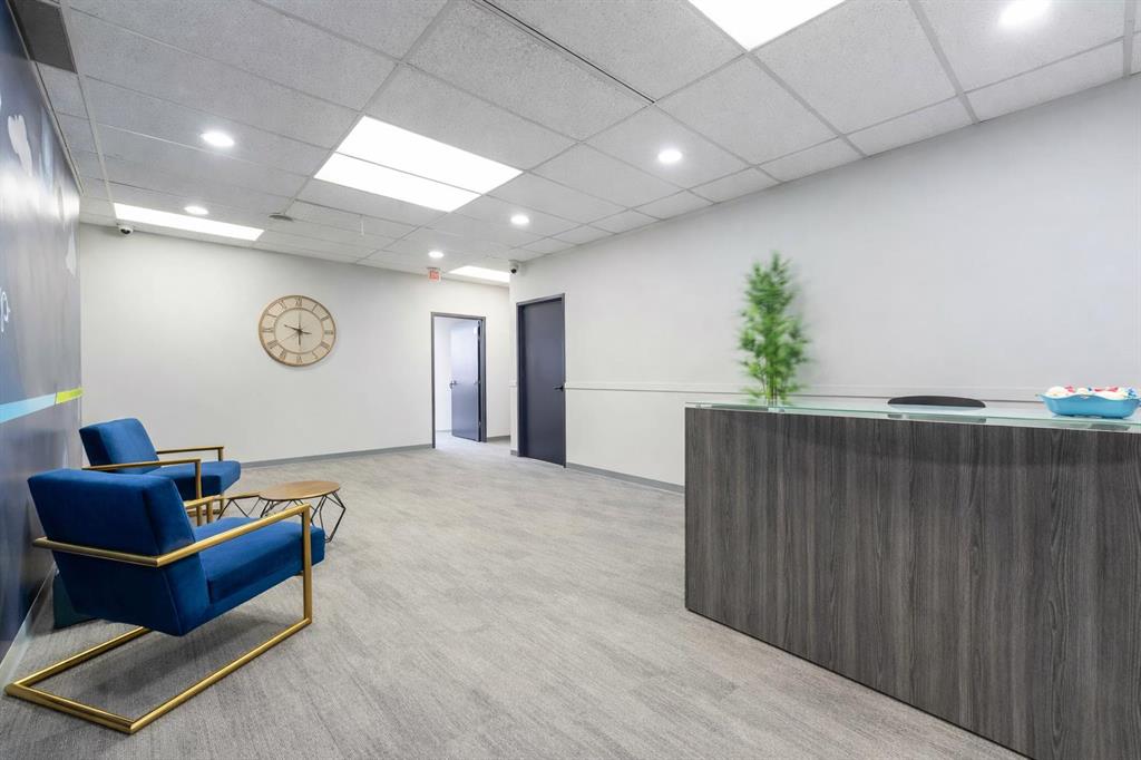 Picture for #300, 12 Manning Close NE