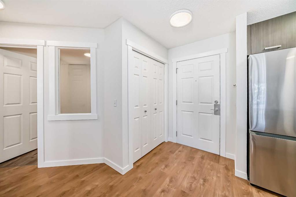 Picture for 1318, 950 Arbour Lake Road NW