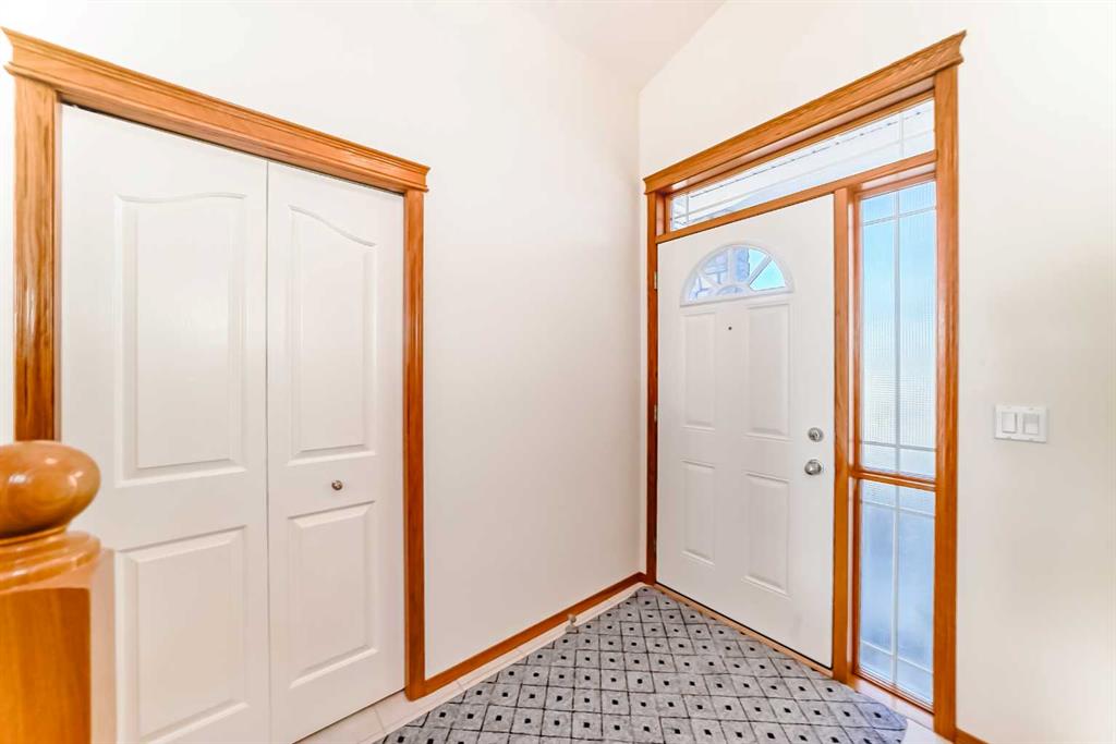 Picture for 160 Cougartown Close SW