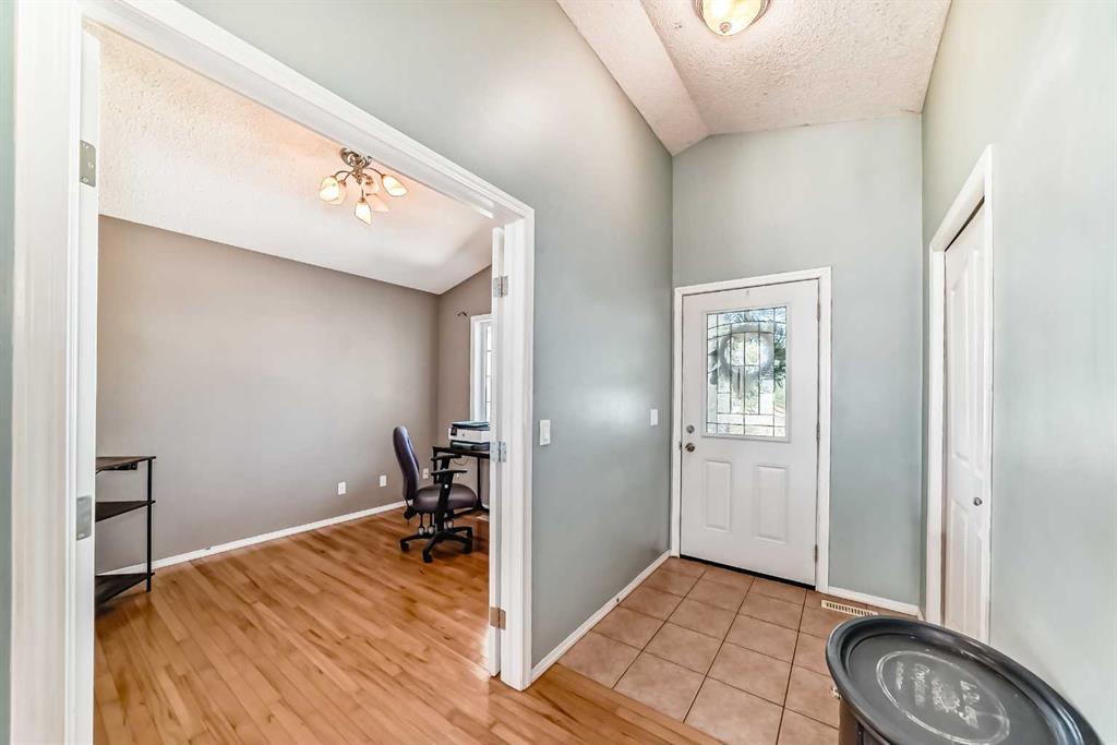 Picture for 18 Wyndham Park View 