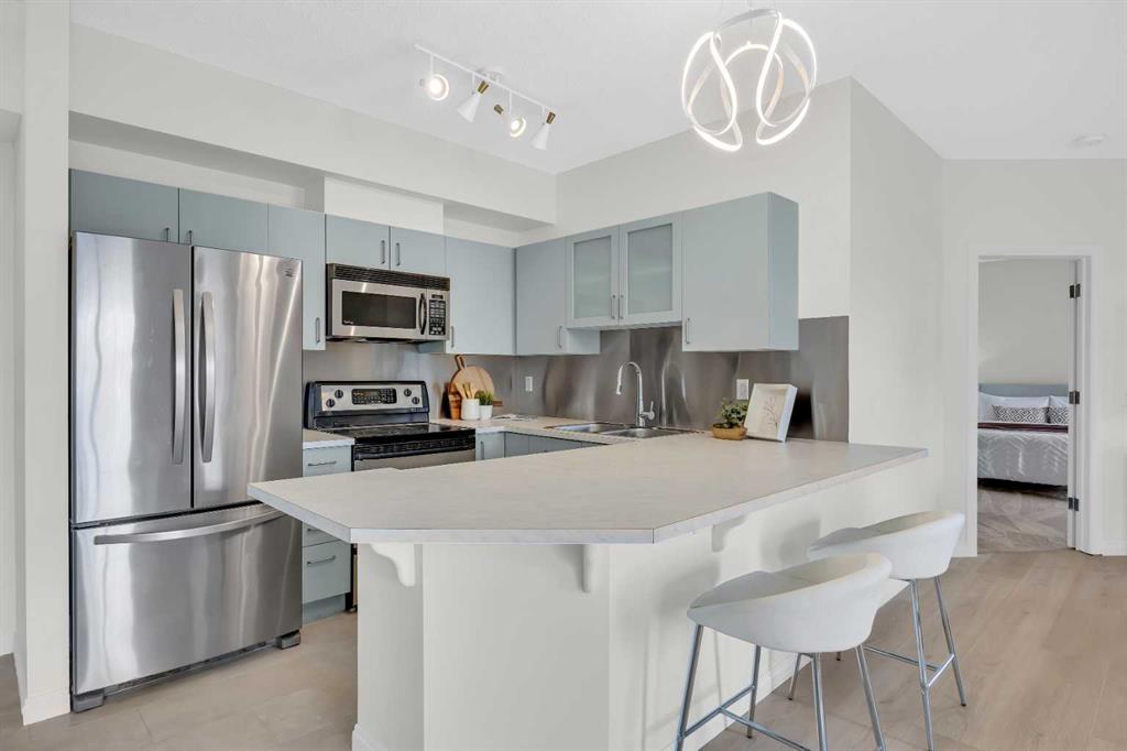 Picture for 301, 527 15 Avenue SW