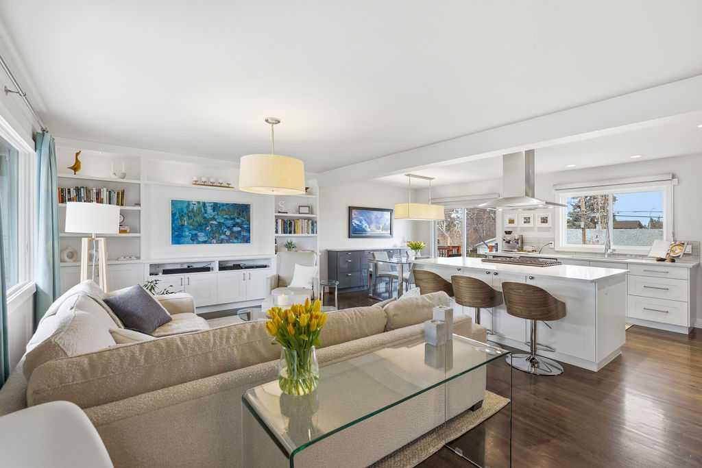 Picture for 86 Warwick Drive SW