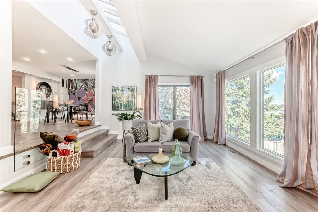 Picture for 22 Coach Manor Terrace SW