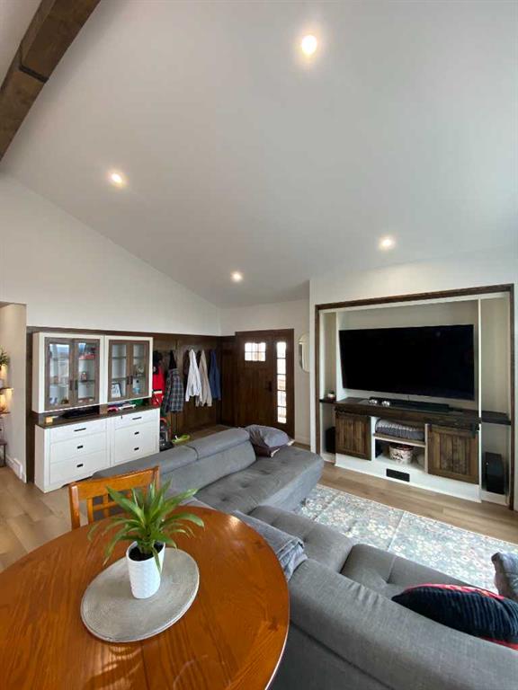 Picture for 33143 Range Road 60  