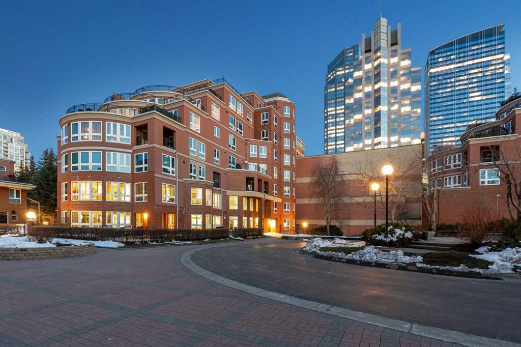 Picture for 8203, 400 Eau Claire Avenue SW