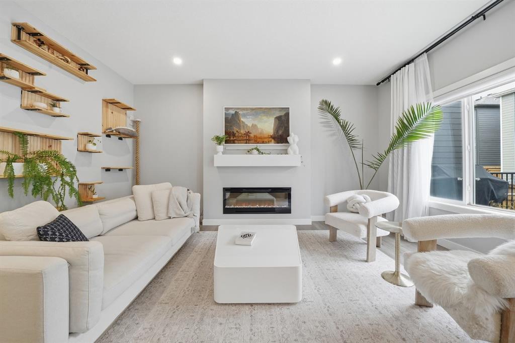 Picture for 902 Bluerock Way SW