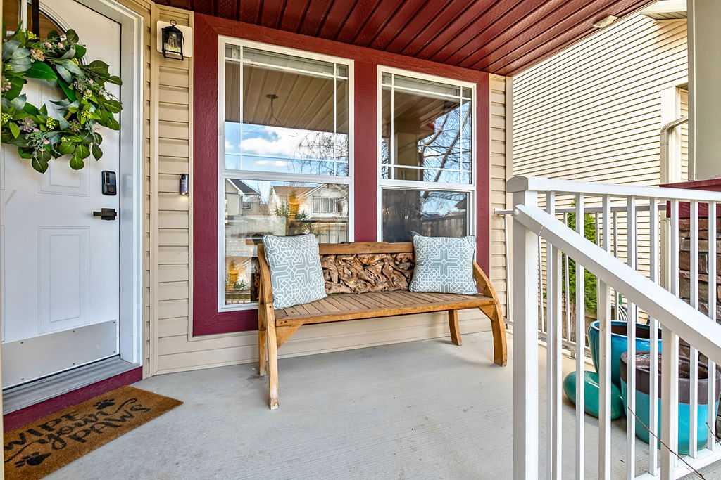 Picture for 11 Cougarstone Park SW