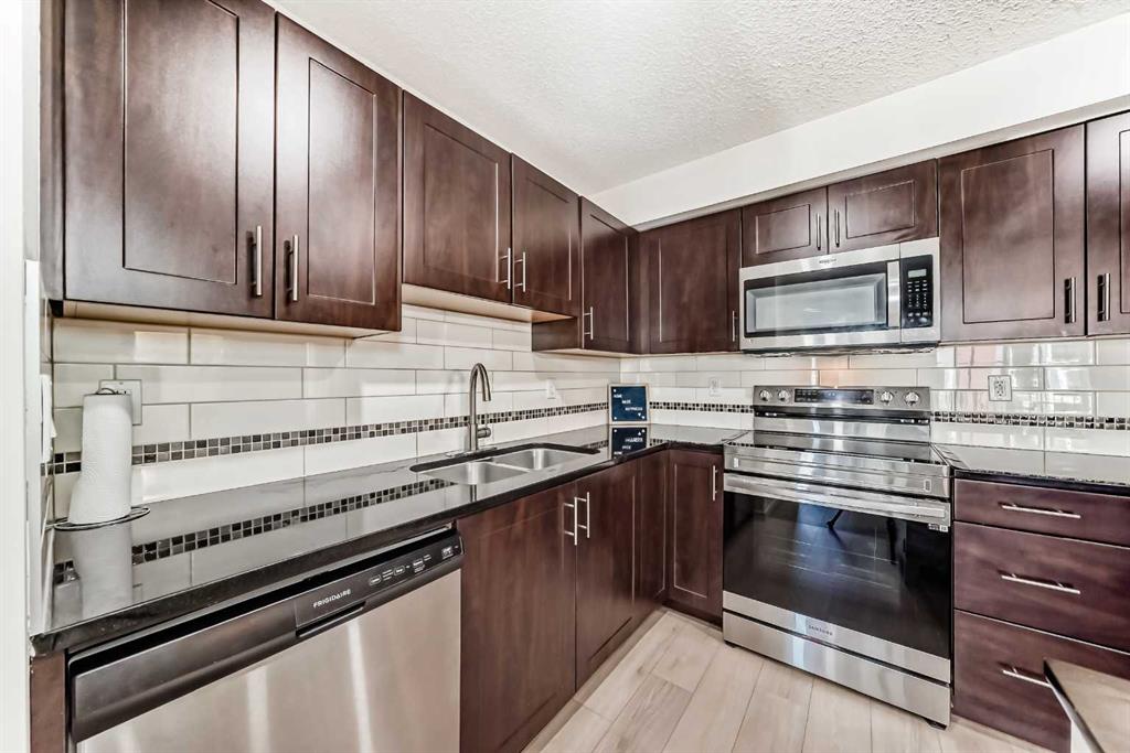 Picture for 1312, 755 Copperpond Boulevard SE