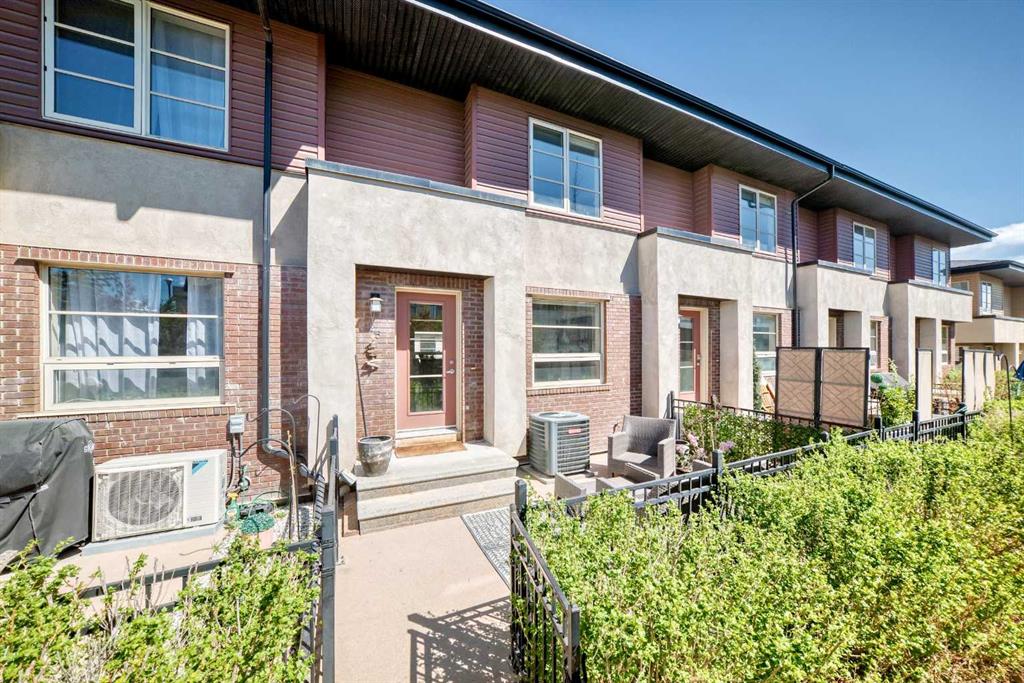 Picture for 25 Aspen Hills Terrace SW